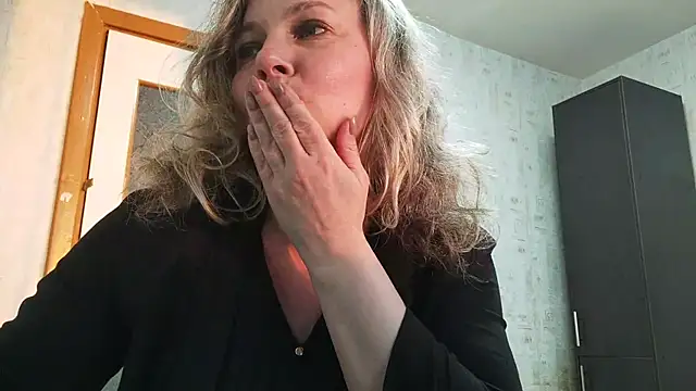 EdithManning online show from 11, 5, 2026