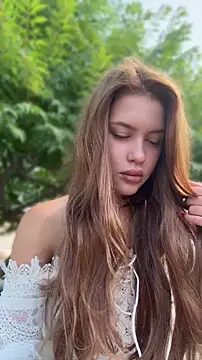 KikiWatson online show from 16, 6, 2026