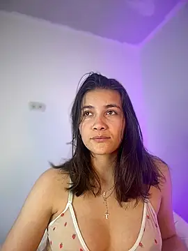aurora divine online show from 28, 5, 2026