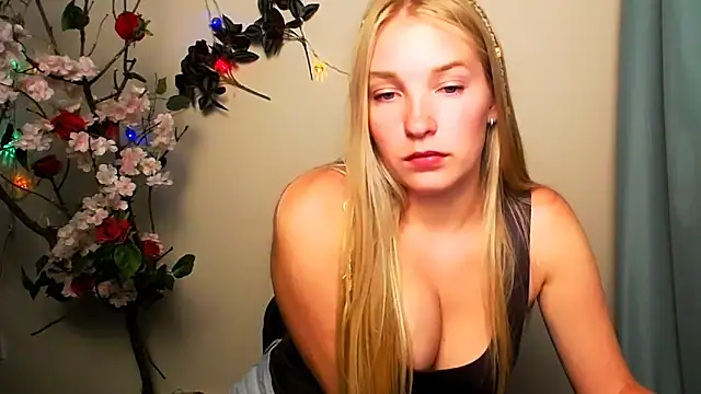 Queen ofLove online show from 10, 6, 2026