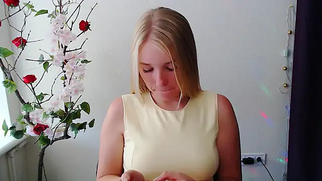 Queen ofLove online show from 20, 6, 2026