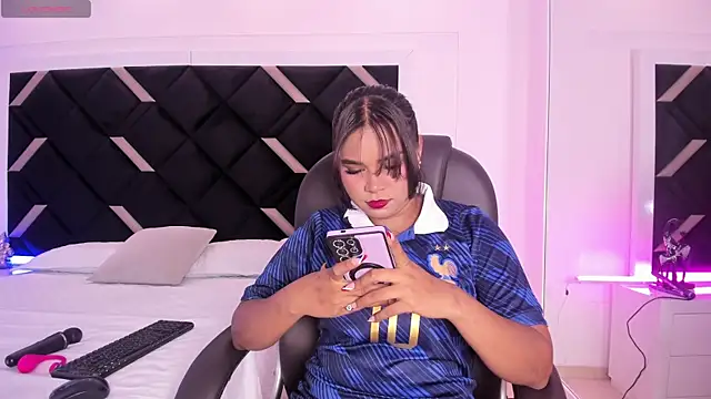 Carolina Evanss online show from 17, 6, 2026
