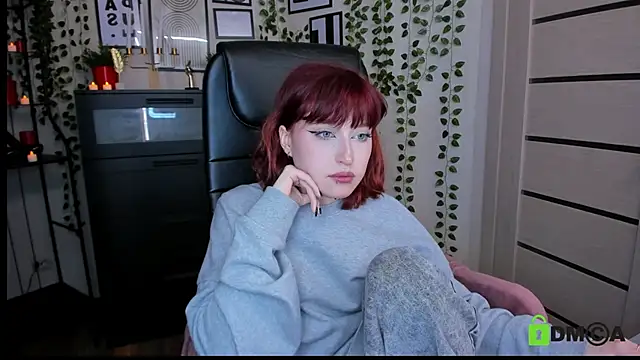 ElizaNik  online show from 18, 6, 2026