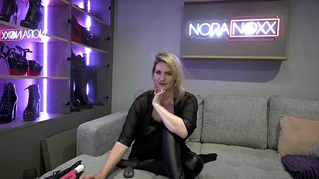 Snapshot of NoraNoxx chatting on 16, 6, 2026 NoraNoxx online show from 16, 6, 2026