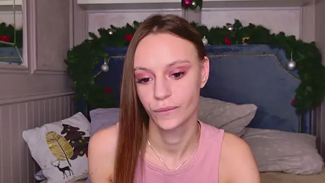 Snapshot of RebeccaMartons chatting on 14, 1, 2025 RebeccaMartons online show from 14, 1, 2025