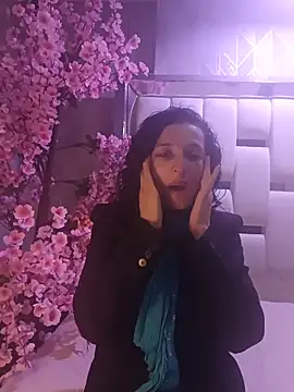 AriannaRussell  online show from 9, 6, 2026