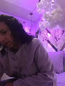 AriannaRussell  online show from 12, 6, 2026