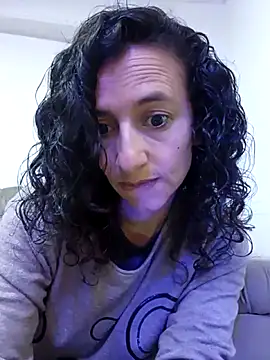 AriannaRussell  online show from 18, 6, 2026