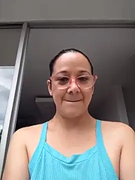 nicolle milf1978 online show from 6, 6, 2026
