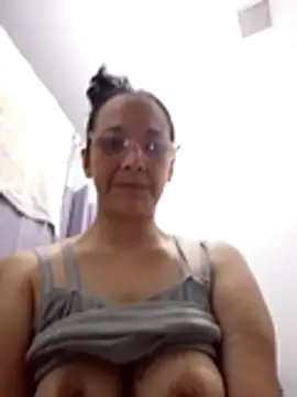 nicolle milf1978 online show from 14, 6, 2026