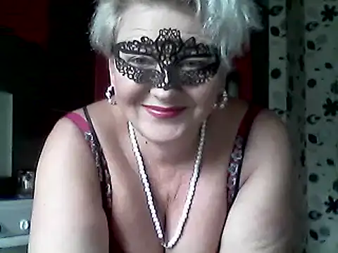 Lisa Suzie online show from 27, 9, 2025