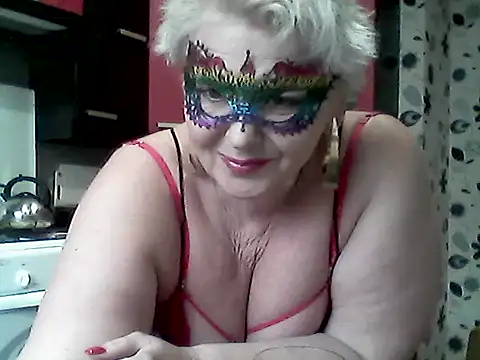 Lisa Suzie online show from 14, 11, 2025