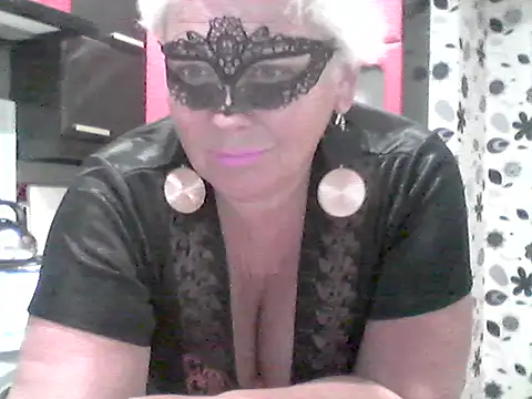 Lisa Suzie online show from 7, 1, 2026