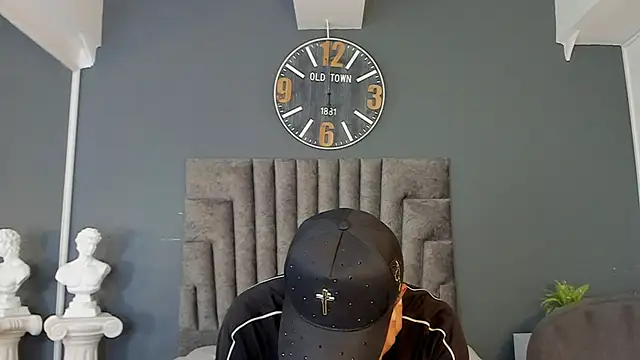 Robin Rief online show from 6, 6, 2026