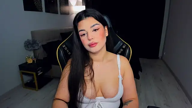 AlluringAriel online show from 19, 6, 2026