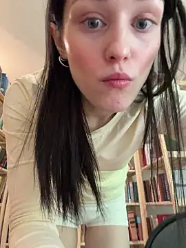 Mia Mia M online show from 11, 6, 2026