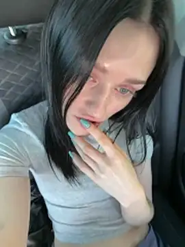 Mia Mia M online show from 19, 6, 2026