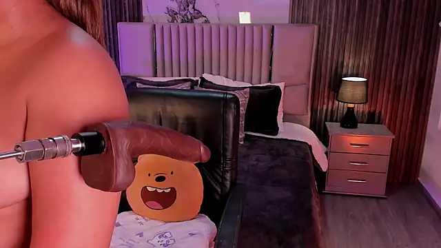 Lillyortiz online show from 12, 6, 2026