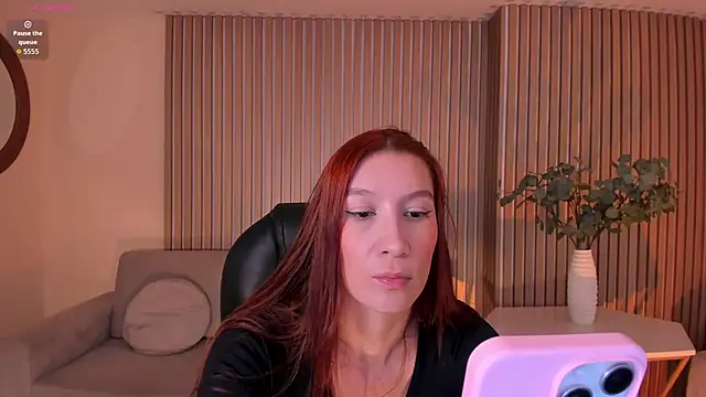 MiaFarrell  online show from 8, 6, 2026