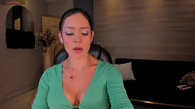IsabelBornner online show from 15, 6, 2026