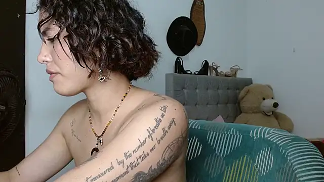 Sexy Lia  online show from 17, 6, 2026