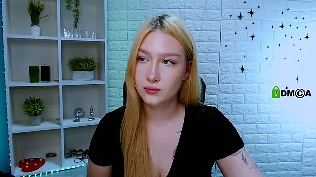 Snapshot of playful_sophie chatting on 4, 6, 2026 playful sophie online show from 4, 6, 2026