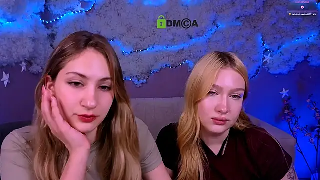 Snapshot of playful_sophie chatting on 10, 6, 2026 playful sophie online show from 10, 6, 2026