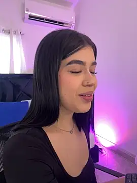 Snapshot of Lily_Woodz chatting on 14, 5, 2026 Lily Woodz online show from 14, 5, 2026