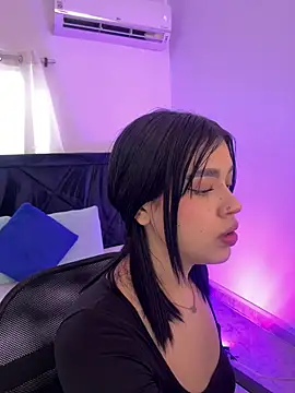 Snapshot of Lily_Woodz chatting on 26, 5, 2026 Lily Woodz online show from 26, 5, 2026