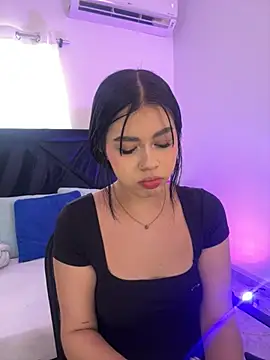 Snapshot of Lily_Woodz chatting on 28, 5, 2026 Lily Woodz online show from 28, 5, 2026
