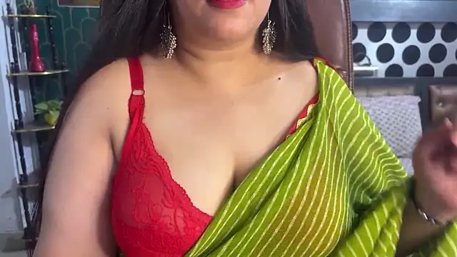 Snapshot of FlatVincy4 chatting on 9, 6, 2026 FlatVincy4 online show from 9, 6, 2026