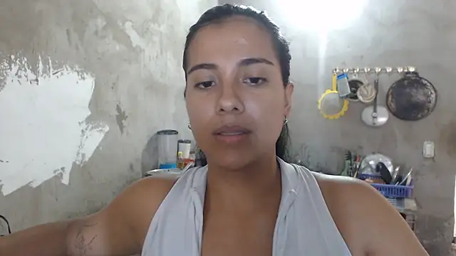 Coral0403 online show from 12, 6, 2026