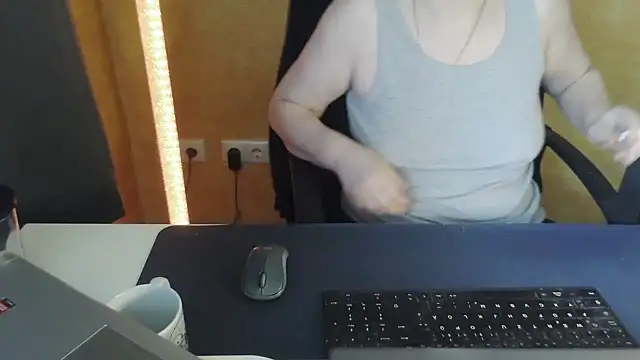 Sweet Phoenix online show from 15, 6, 2026