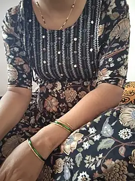 lovelygirl4567 online show from 18, 6, 2026