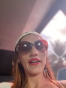 Samantha bigboobs online show from 22, 5, 2026