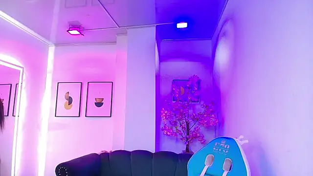 Arianna sweeet online show from 10, 6, 2026