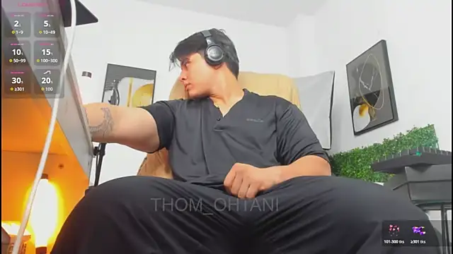 Snapshot of Thom_Ohtani chatting on 12, 5, 2026 Thom Ohtani online show from 12, 5, 2026
