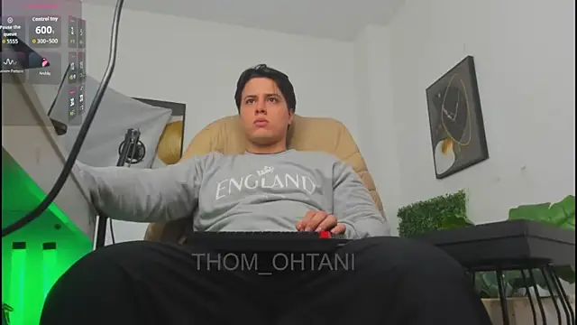 Snapshot of Thom_Ohtani chatting on 12, 6, 2026 Thom Ohtani online show from 12, 6, 2026