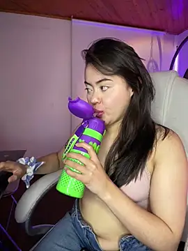 Camila pinkk online show from 11, 5, 2026