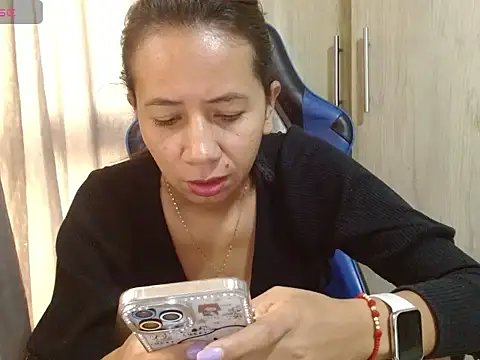 Danielagomez33 online show from 16, 6, 2026