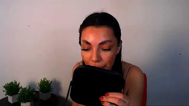 Lexi Jous online show from 8, 6, 2026