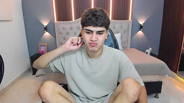 Snapshot of Tommy18__ chatting on 16, 6, 2026 Tommy18 online show from 16, 6, 2026