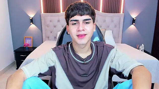 Snapshot of Tommy18__ chatting on 21, 6, 2026 Tommy18 online show from 21, 6, 2026