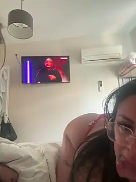 Snapshot of MelissathequeenOff chatting on 2, 5, 2026 MelissathequeenOff online show from 2, 5, 2026