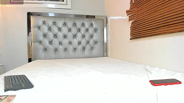 Snapshot of kathepickmanx chatting on 5, 6, 2026 kathepickmanx online show from 5, 6, 2026