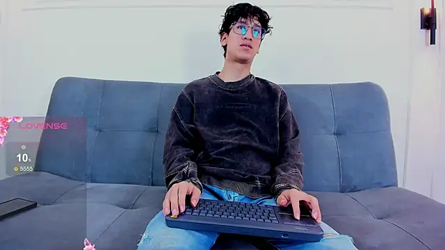 Cum hunters online show from 6, 6, 2026