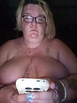 diosacurvy1984 online show from 19, 6, 2026