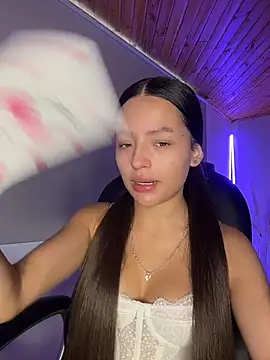 Sofia18 pinkk online show from 17, 6, 2026