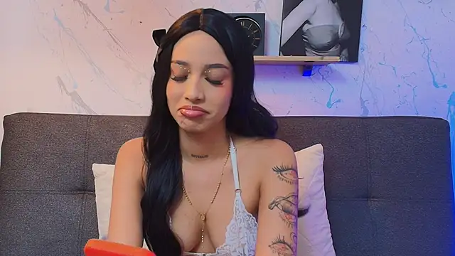 Paulina Lopezz online show from 17, 6, 2026
