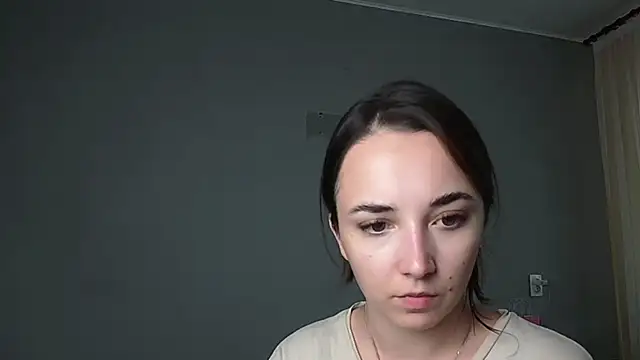 Eva Gloryy online show from 11, 6, 2026
